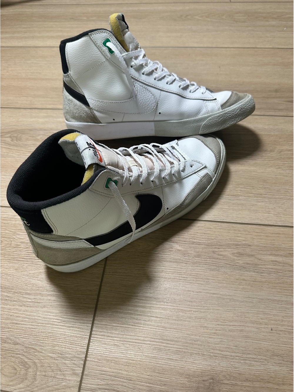 Nike Blazer Mid Vintage White Black Sneakers